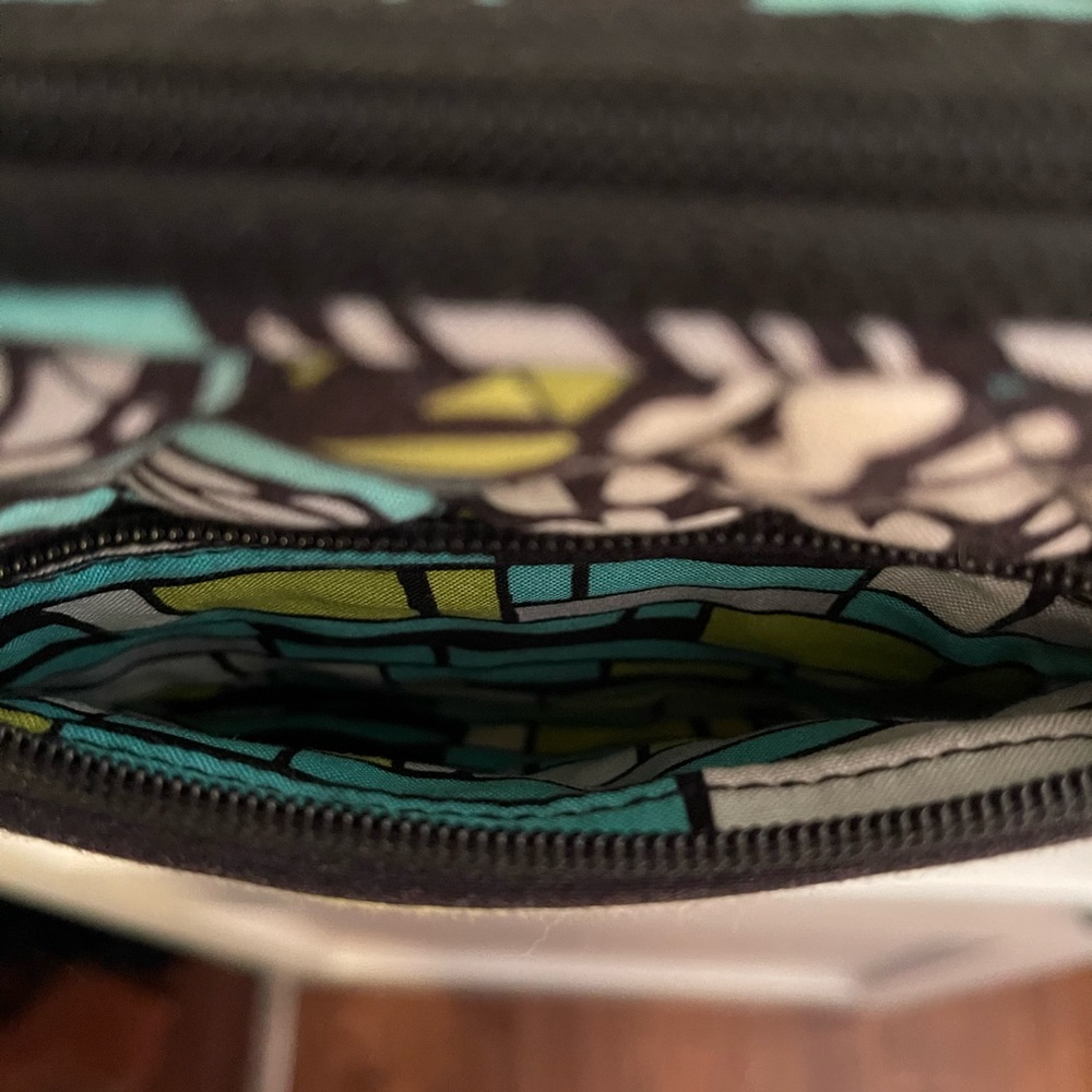 Vera Bradley Mini Hipster in Island Blooms - Picture 3 of 13